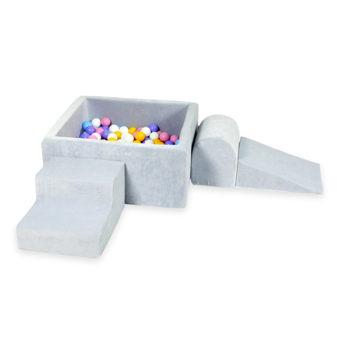 Schaumstoffspielbereich mit Hügel und Pool, hellgrauer, mikro-veloursweicher Stoff + 100 Bälle (hellblau, gelb, meliert, puderrosa, weiß)